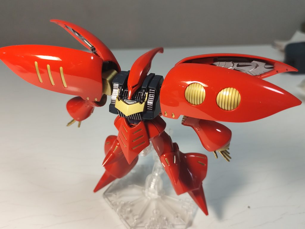 何ともいえない純正イエローも唯一無二で良かったんですが、更なる見栄えのためゴールドに変更しました。