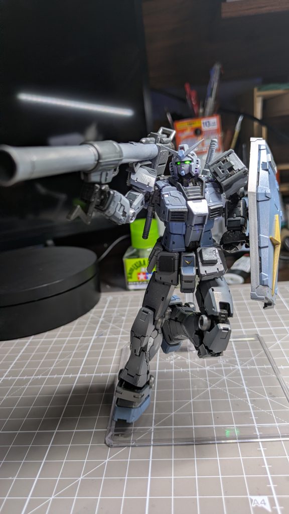 バズーカ　円柱の曲線がチタニウムフィニッシュに合ってます。