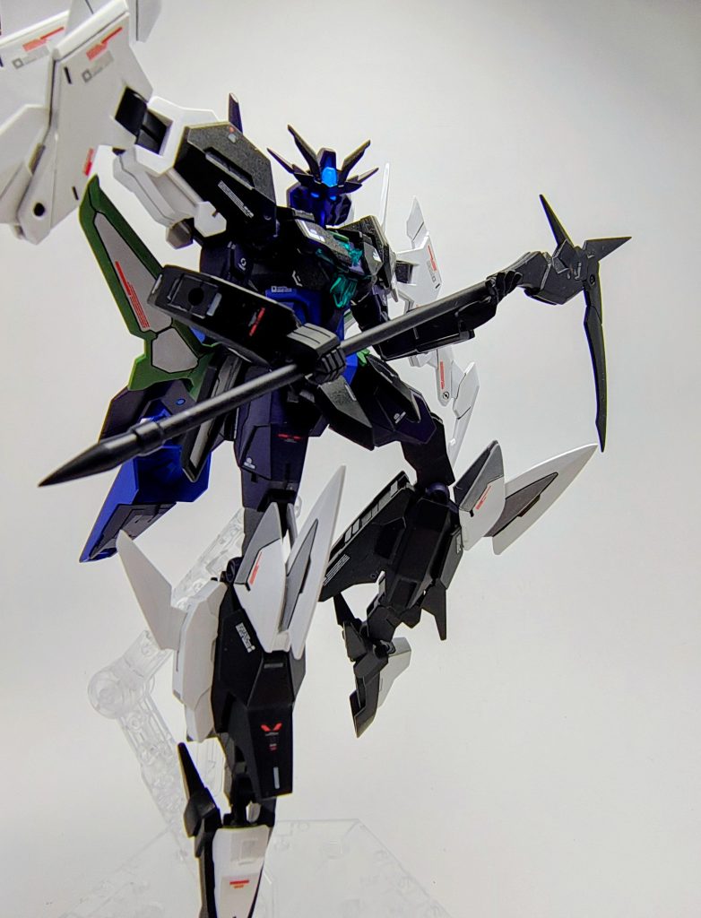 『コアチェンジ、ドッキング・ゴー』悪役顔で黒くて鎌を持っているデザインという味方サイドとは思えない出で立ちをしていますが、幼少期よりどちらかというとヴィラン側の見た目に魅力を感じることが多かった私としては非常に好みです。厨二病だと笑われそうですが、、、。