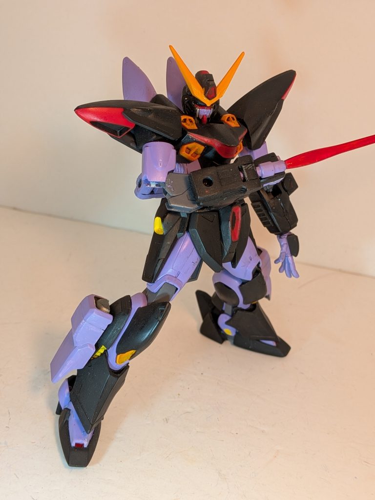 ビームサーベルは固定式及び手持ちの選択式。