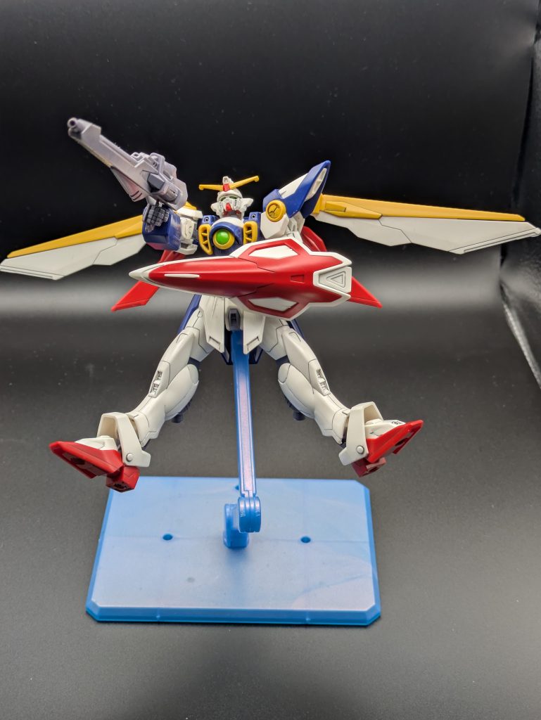 EGシリーズ、主役機だけでなくて量産機ももっと増やして欲しいなあ。すごく楽しめるキットですね。 