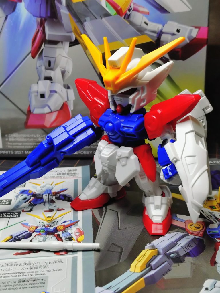 素組み状態。色分けはともかくプロポーションは文句なしで、イケメン造形です。シールドの持ち方に違和感があったのでここだけ加工して手持ちから直接腕部にマウントに変更しました。