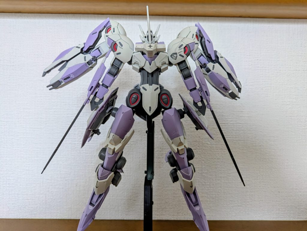 ゲーラは「戦争」ミカエリスの由来は天使「戦場に舞い降りた天使」の意味を込めてミカエリスゲーラにしました