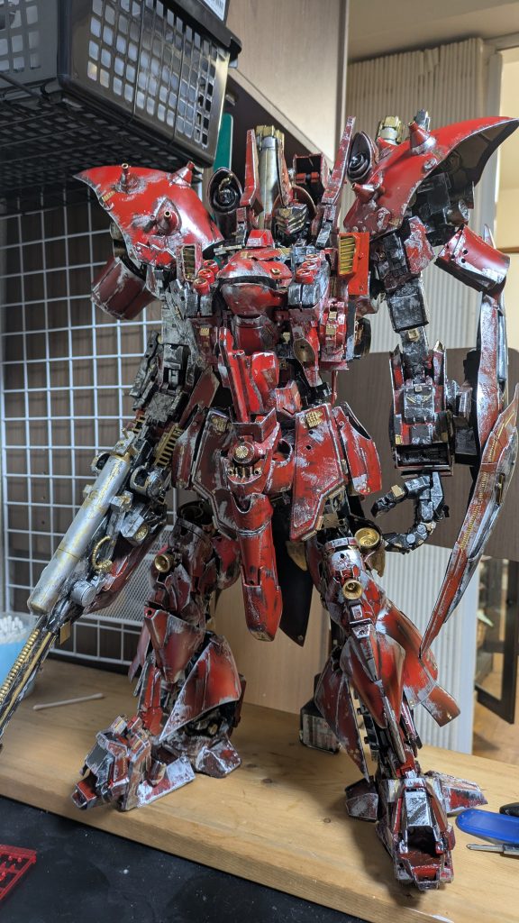 さらに追加外装アウズフムラを製作を考えております予定ではネオジオングを材料に考えているため全長100センチ超えの置く場所を配慮しない迷惑な奴を予定しておりますその時こそガンダムユミルの真の姿ガンダムユグドラシルへと…