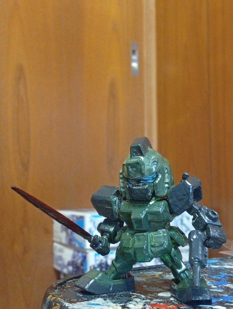 SDらしく武器を構えて睨みを利かせた状態。