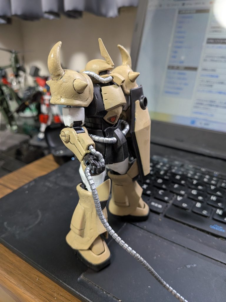 試作機風グフ・全塗装–3枚目/制作者：MrR