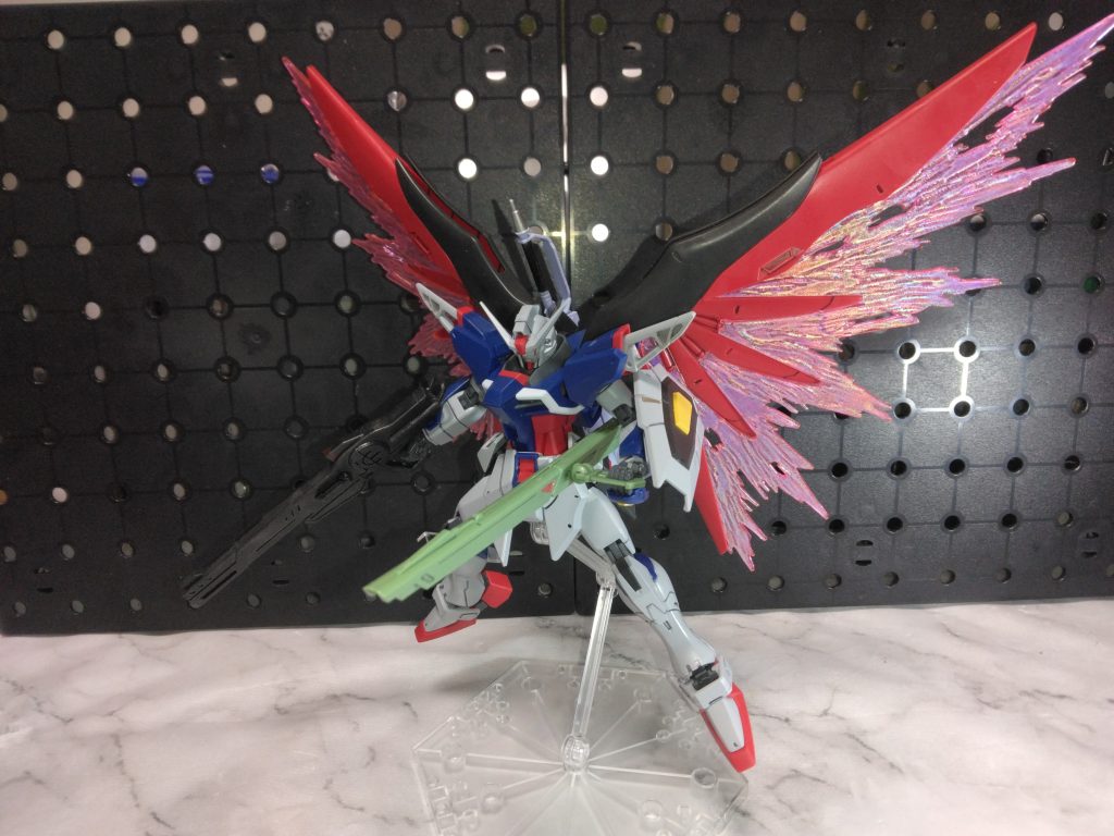 初代SPEC2と違い全塗装ではないので、塗装ハゲの心配がないからポーズをつけるのが楽しい。