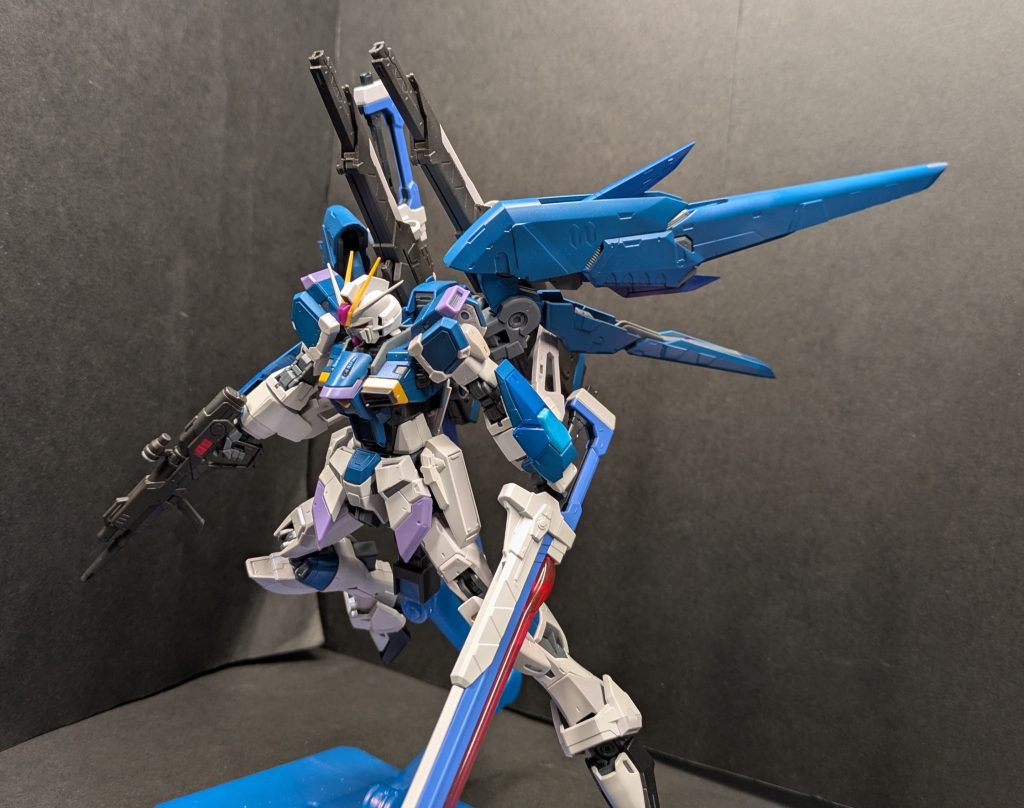 パール塗装ですくどくなりそうなのでスミ入れとデカールはやめました