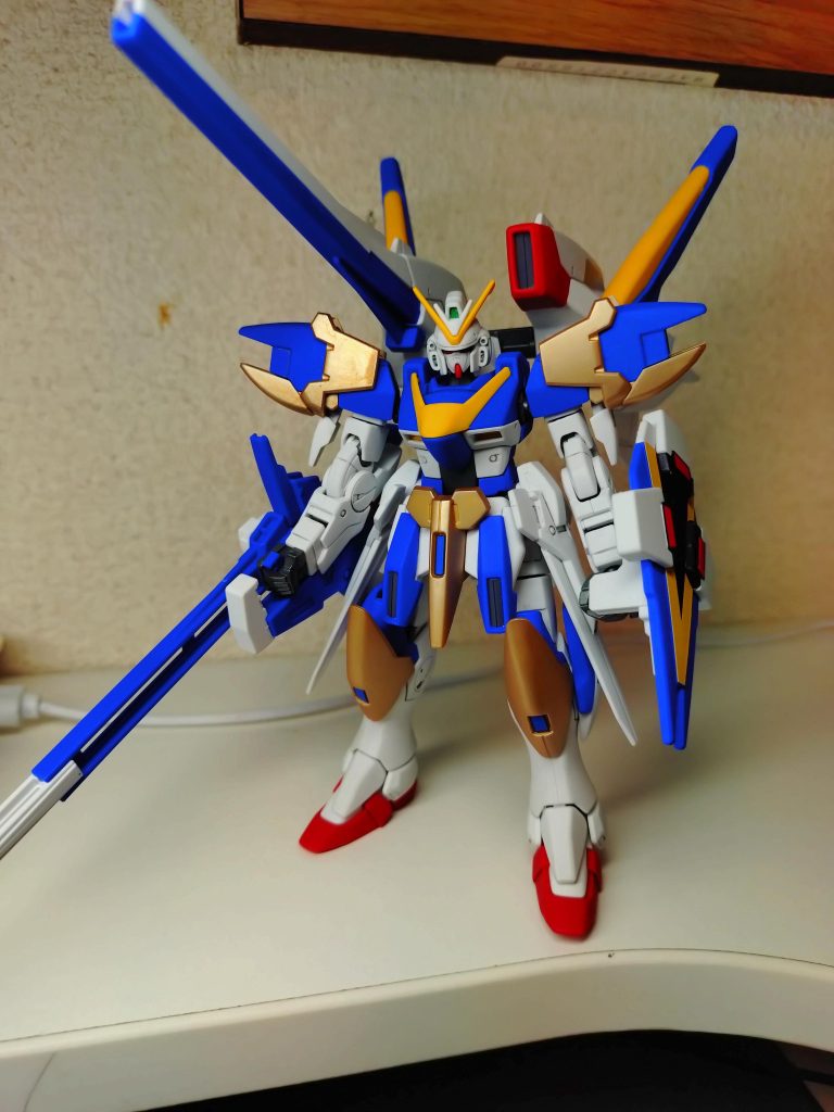 原作では、チート級と名高いアサルトバスター。これだけの武装を操るウッソくんも、なかなかのチートですね。