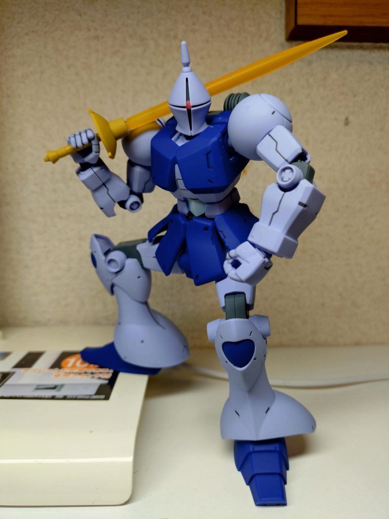 こういうガラの悪いポージングも、無理なく出来てしまう。