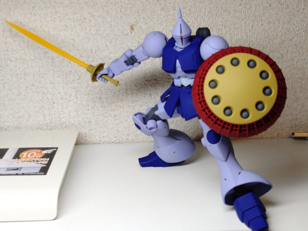 モチーフの中世騎士や、フェンシングの動きを再現出来る造りが良いですね。