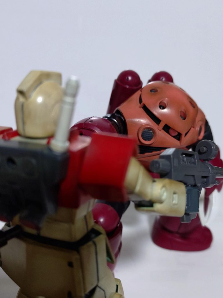 シャア専用連投–2枚目/制作者：kazu78