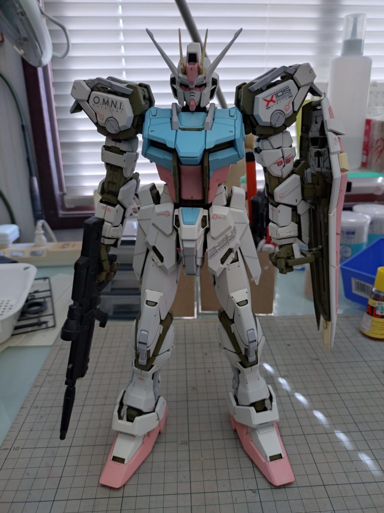 記録用撮影なのでポージング無し、色味は抑えた感じ調色、赤がピンクピンクすぎたかなぁ