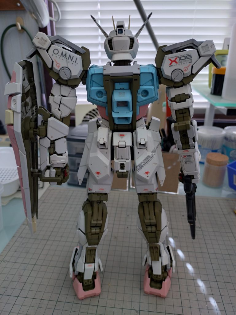 シール貼った後クリアー吹いて削りつや消し処理したけど削りすぎて一部消えてしまった勉強になり申した