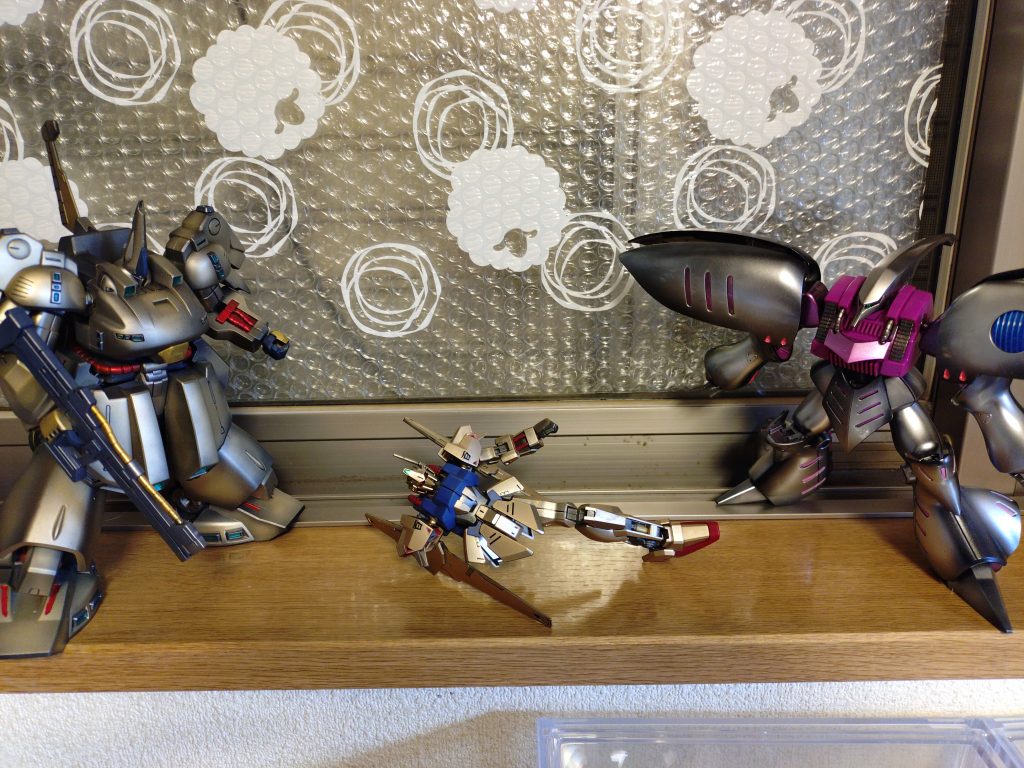 作中屈指の名シーンを、やっと再現出来ました！(並べただけだけど)まだだ！まだ終わらんよ！……積みプラの解消が。