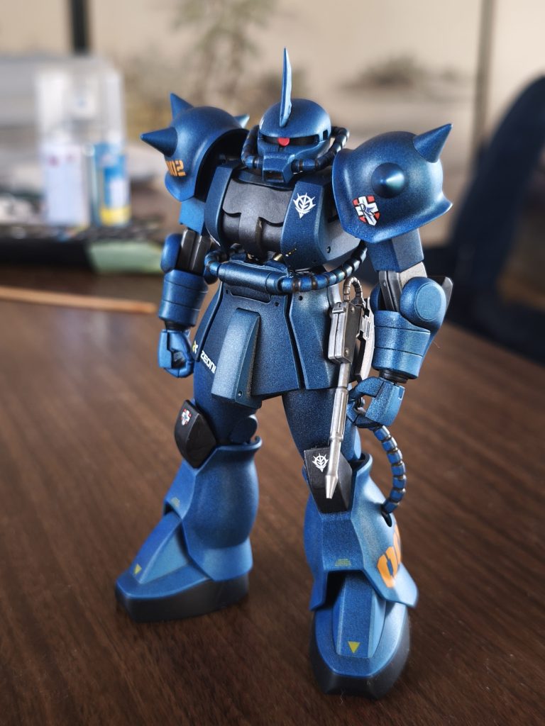 旧HGUCのシンプル構造が好きです。でも手首はザク１からいただきました