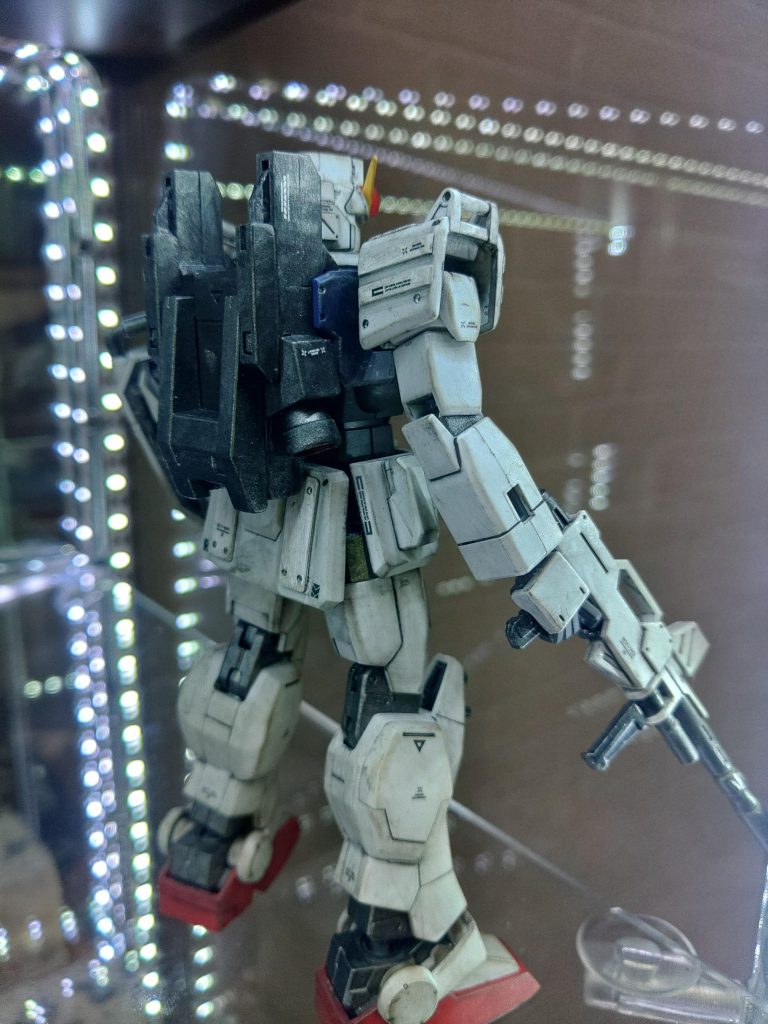 陸戦型ガンダム–4枚目/制作者：たっつん