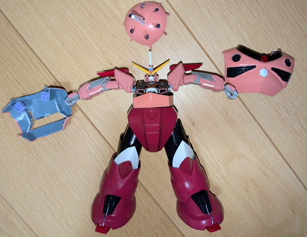 腹巻き完了！続いてボディです。ボディ後ろ部分はファトゥム01接続用に穴が開けてあります。