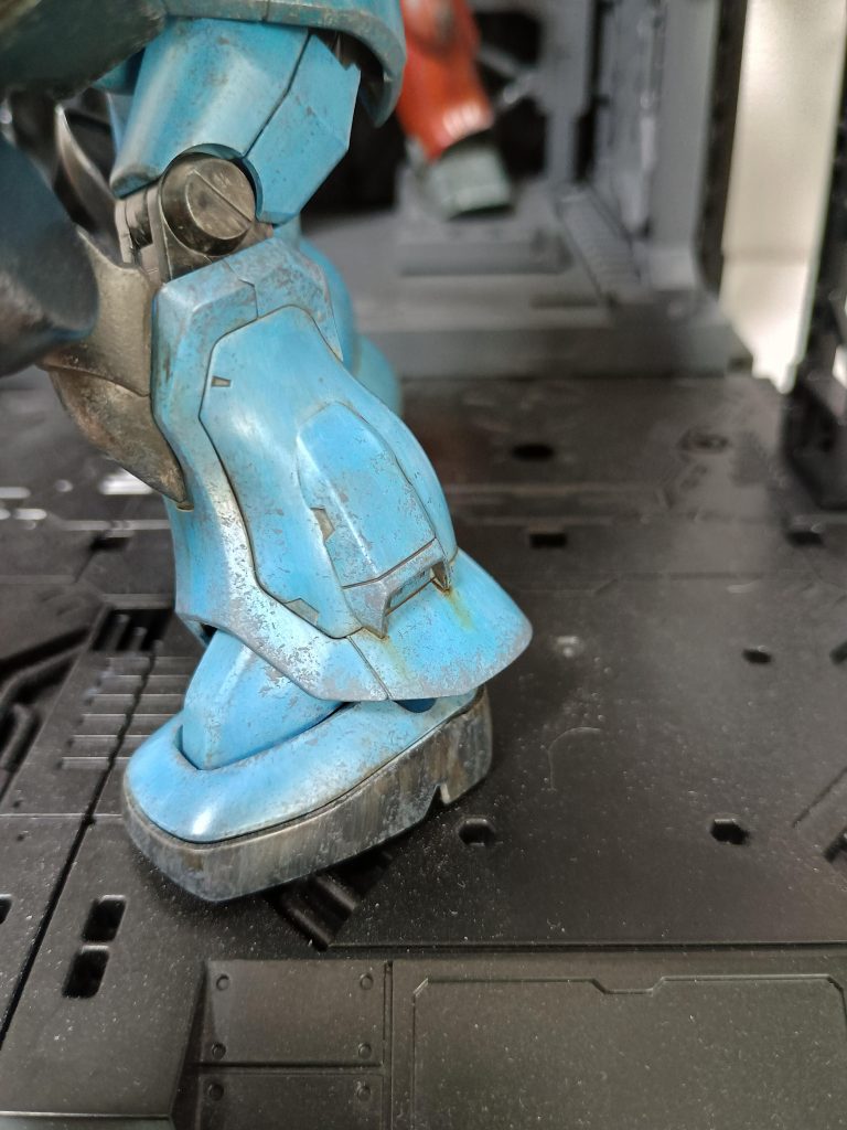 肩口、足周りを中心に追いチッピングしました。メリハリが付いた気がします✨️✨️