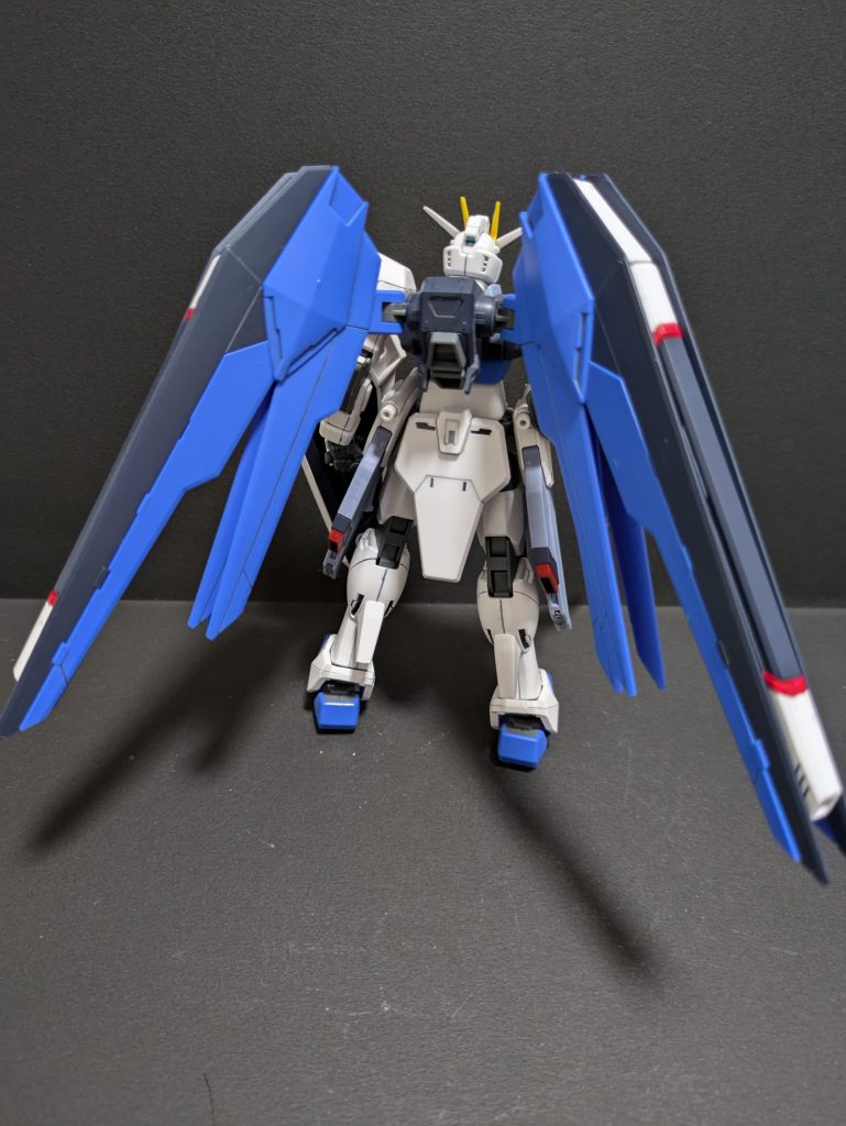 部分塗装、スミ入れ、つや消し好きな機体でしたが意外と部分塗装多くて、気力尽きて簡単フィニッシュw