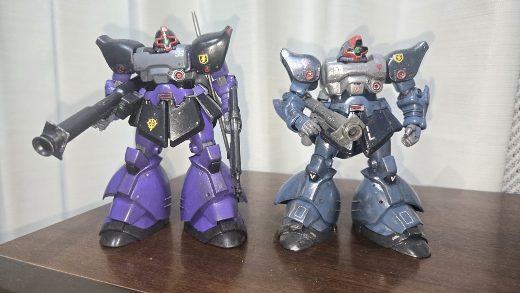 ついでに過去作の旧キットと比較です。同じ1/144なのに昭和の日本人と令和の若者ぐらい体型が違いますね