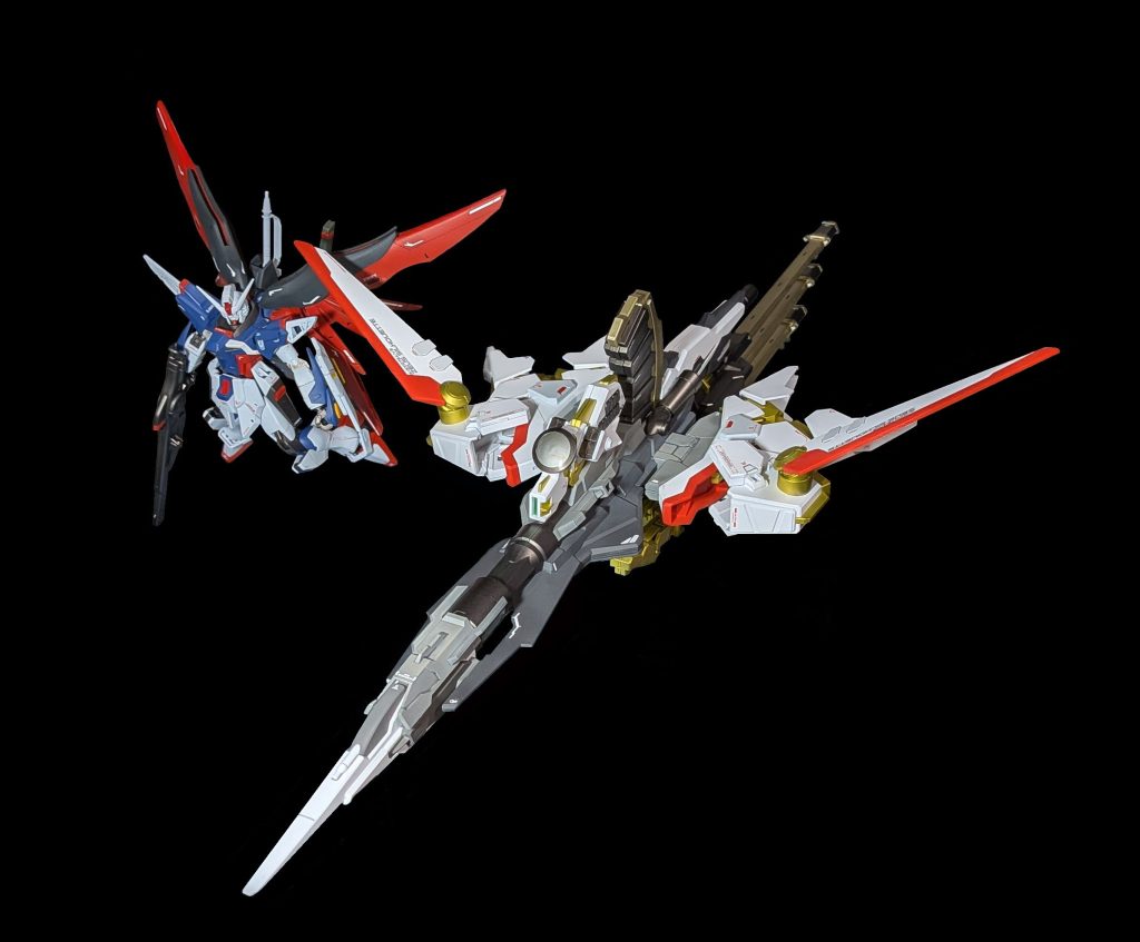 塗装剥げがこわかったのですが意外と組み合わせが強く接触しない仕様だったので合体前も撮ってみましたでかいねぇ⋯