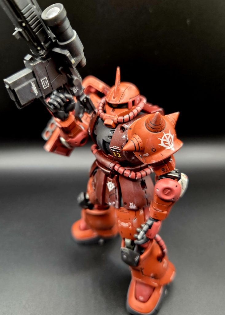 塗装と墨入れのあとに赤と白のウェザリングカラーでフィルタリング。あとはウェザリングマスターで宇宙汚れと軽いエッジをつけてみました。