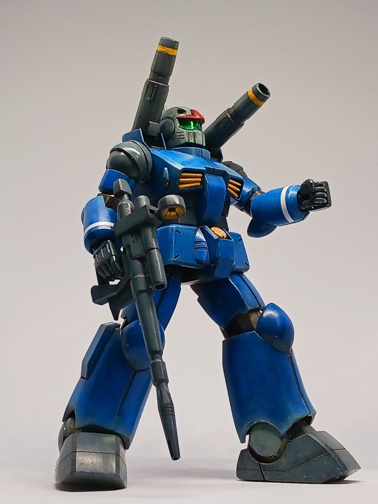 旧キット(ベストメカコレクション)の箱絵をイメージしたポーズです!個人的には、ガンキャノンと言えば、このポーズ。