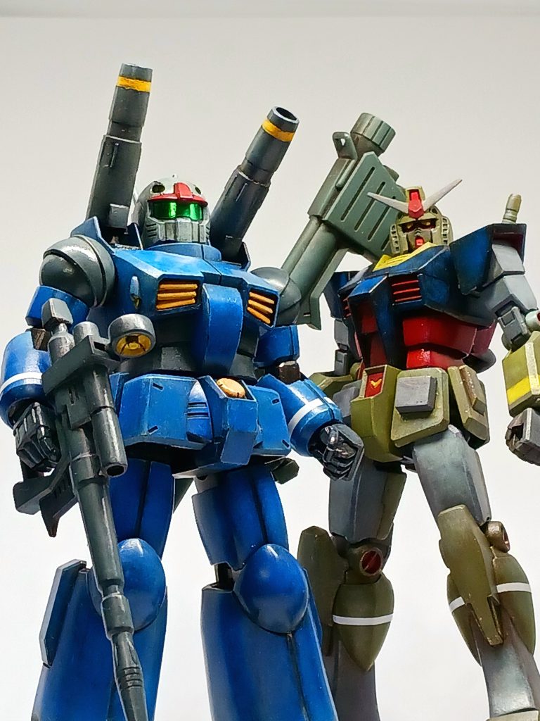 ガンダムとのツーショット。ガンキャノンが完成したら、どうしてもガンダムと並べたくなりました😙せっかくなので、ガンダムは、前に作ったものを一部リペイント&マーキングしました。最後までご覧いただき、ありがとうございました😃