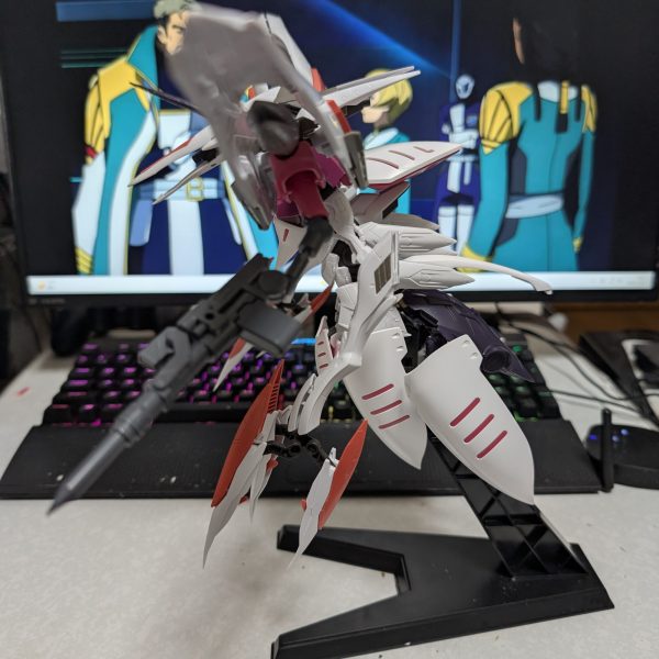 キュベレイの腕を追加して４本腕にしたり、下半身にプルーマくっつけました。ここから、細部の加工に入ります（2枚目）