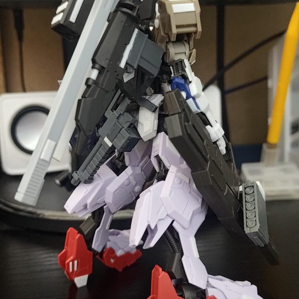 コンセプトは射撃寄りのバルバトスメインの画像は4月のものです11月になってようやく完成が見えて来ました（5枚目）