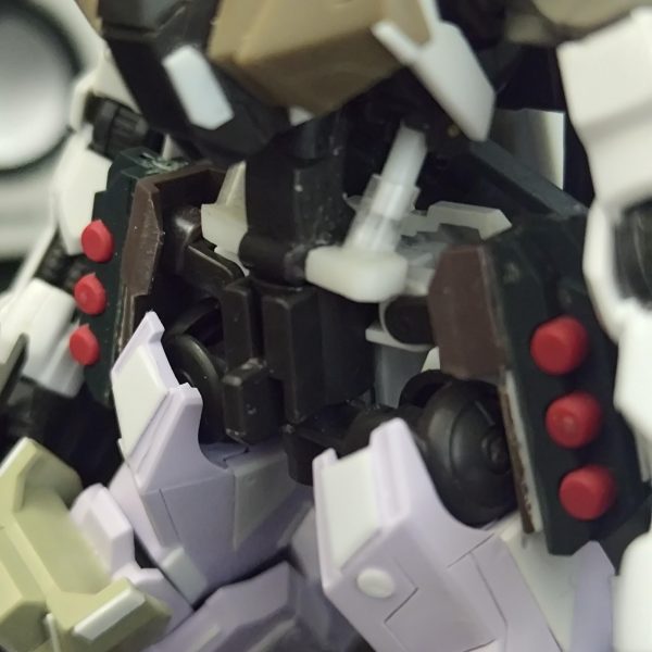 コンセプトは射撃寄りのバルバトスメインの画像は4月のものです11月になってようやく完成が見えて来ました（6枚目）