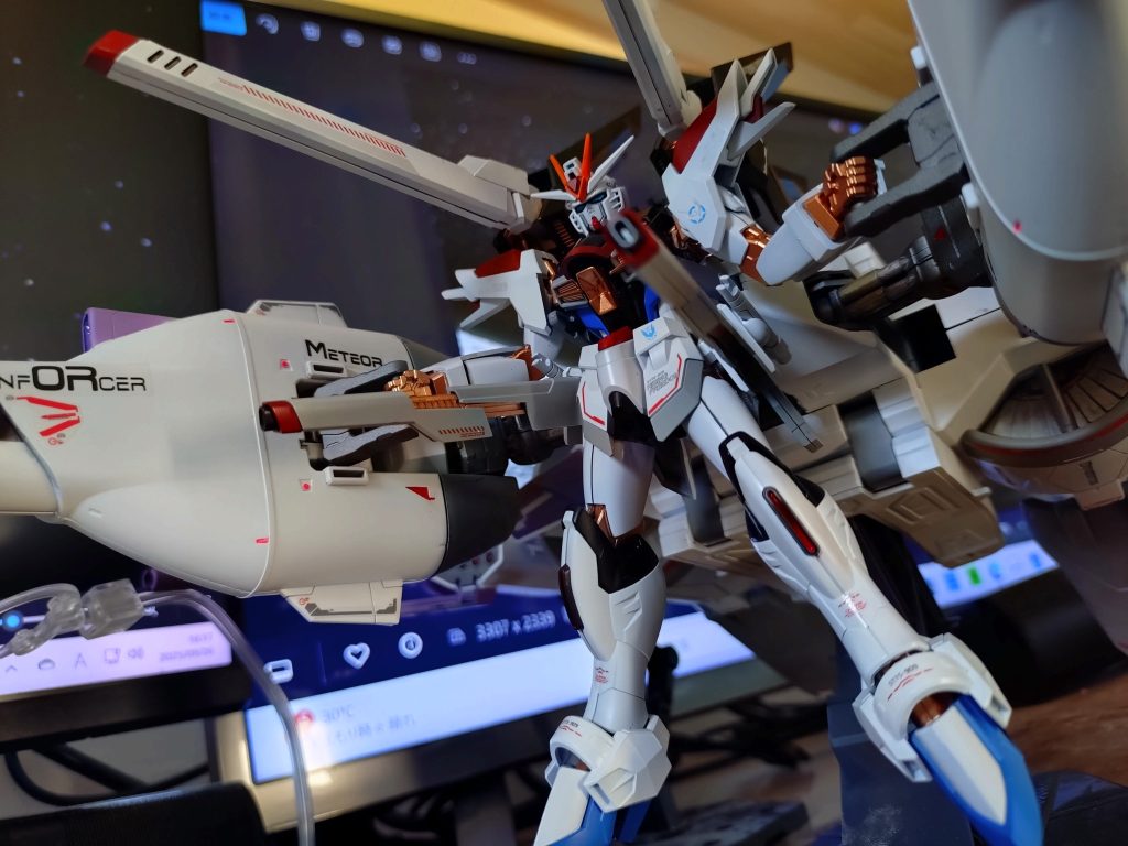 地獄のミーティア全塗で完成させましたが全体写りません！