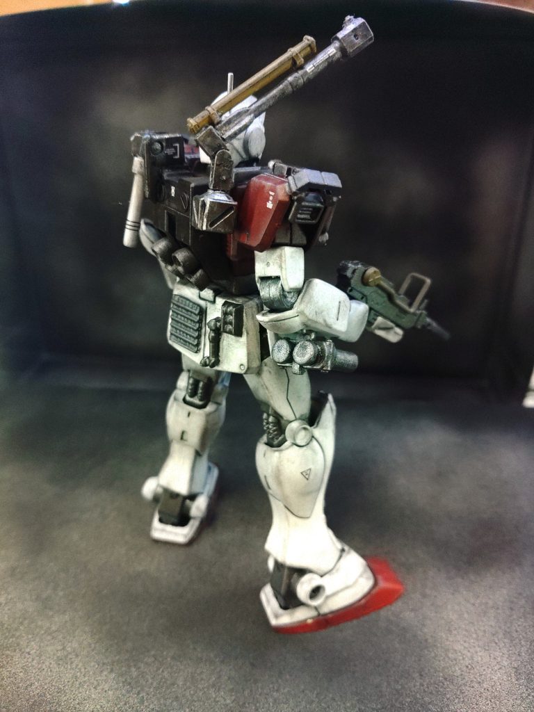 接着剤等を使って何とか立てなおしました😭初歩なので、下処理は合わせ目を消すぐらいしかやってないですね😅💦っていうかちゃんと消せてない😝笑