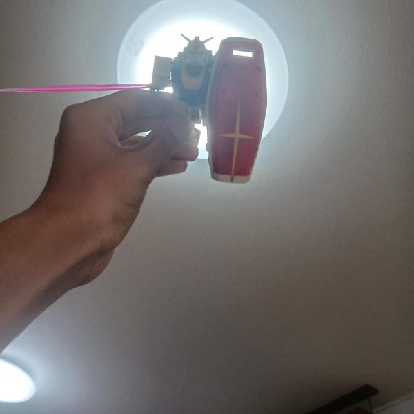 向こう側からやって来た