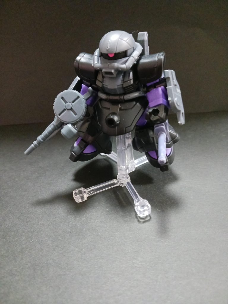 中の人。ザク武装試作型改バックパックを改良。腕には小型シールドが付いている。ここからはポージング集をどうぞ!