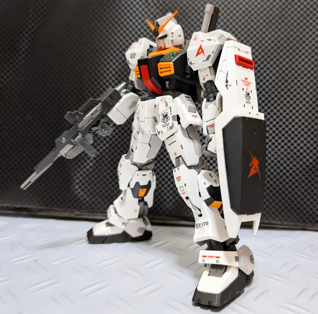 RX-178ガンダムマークII（アムロ専用カラー）–3枚目/制作者：@Ymarl1