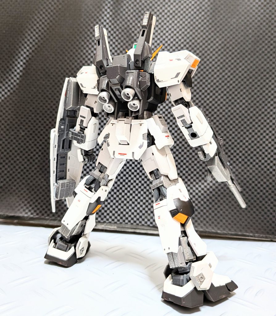 RX-178ガンダムマークII（アムロ専用カラー）–4枚目/制作者：@Ymarl1