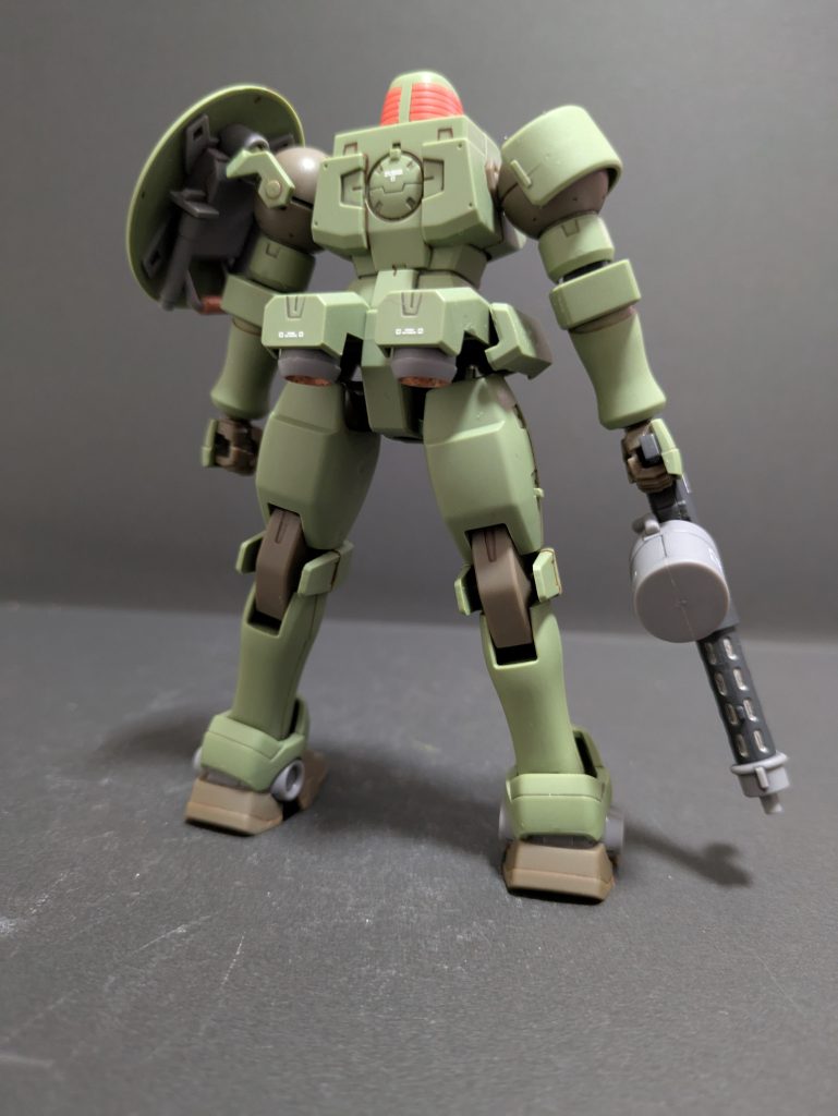 余談ですがリアルタイムでアニメを見ていた時は「リーオ」と思ってましたw