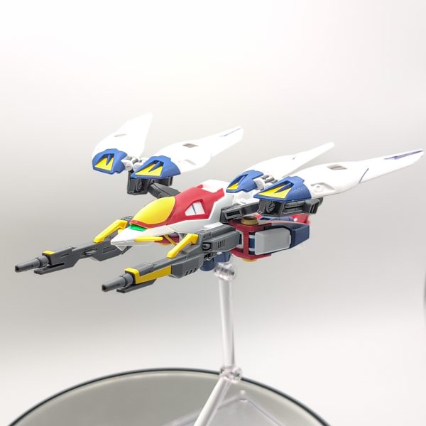 ウイングガンダムゼロHGACの胴体パーツなどをグランゾンに使おうと思い製作しましたが、それはそれとしてカッコいいので写真撮ったり動画にまとめました✨️良ければご覧下さい😊↓（3枚目）