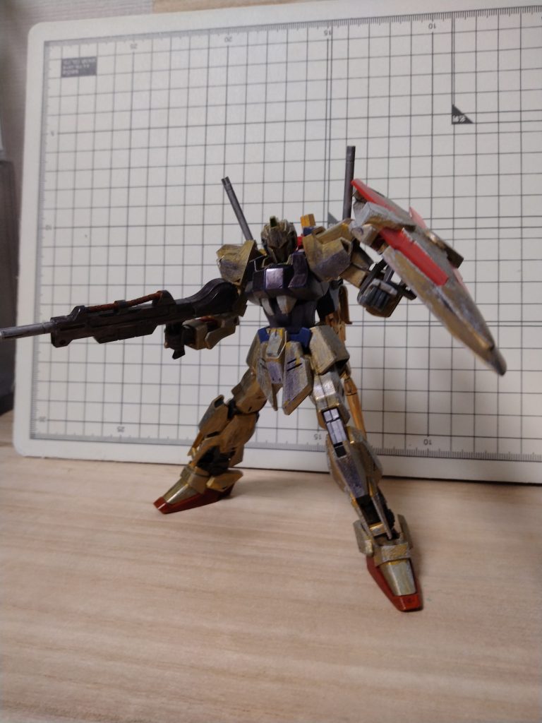 ビームコーティングが剥がれ落ち、無残な姿に。