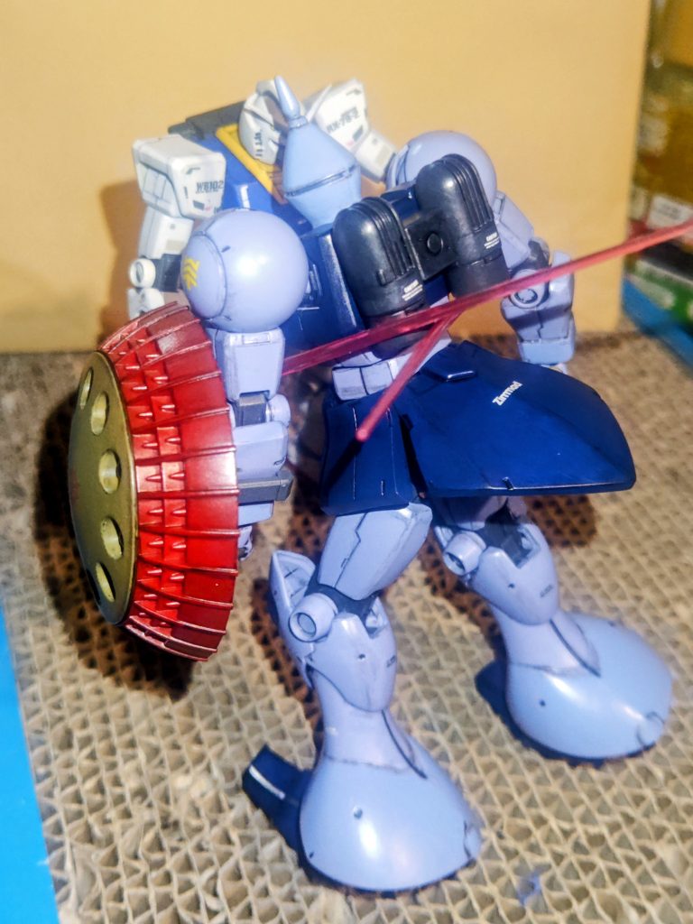 別角度からのギャンの最後の写真です😊マ・クベ「ウラガン、あの壺を、キシリア様に届けてくれ！あれは、良い物だ！！」