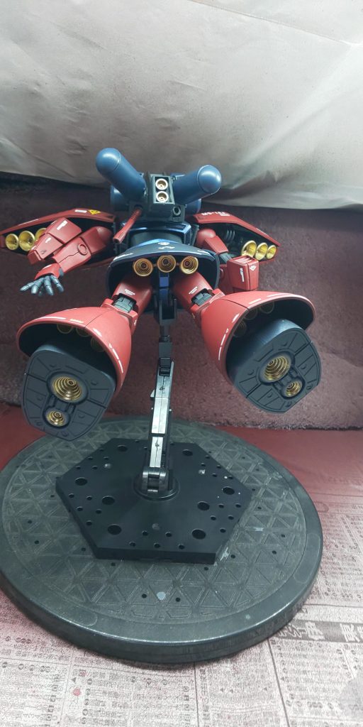  バーニアも普段は見えないからと手を抜く足裏まで頑張って塗りました😅