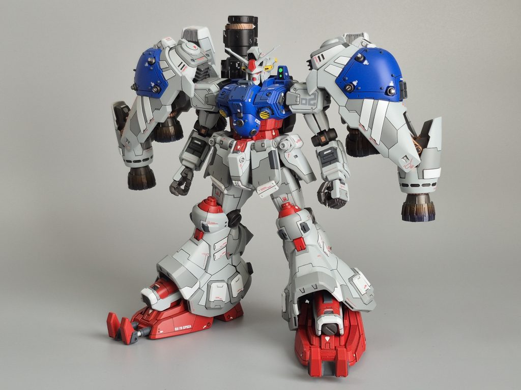 バーニアはチタン風の焼け表現しています。