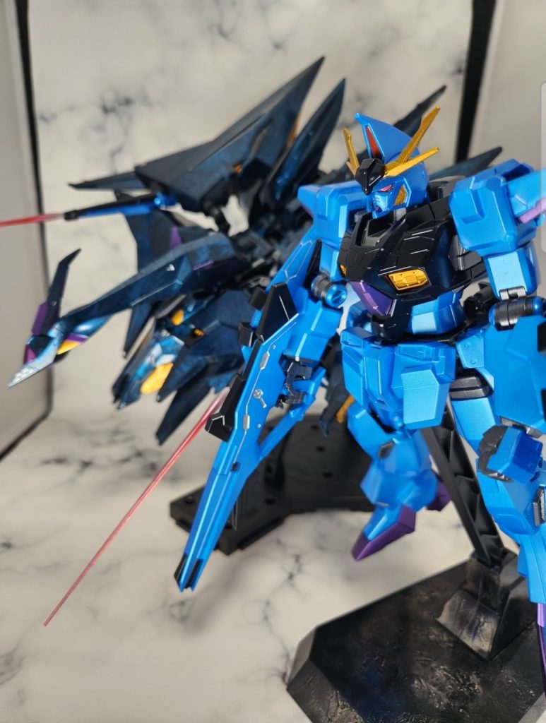 フライトユニットをラップ塗装すると決めていたので、オデュッセウスはシンプルな塗装で仕上げました。GXメタルブルー、結構明るいです。