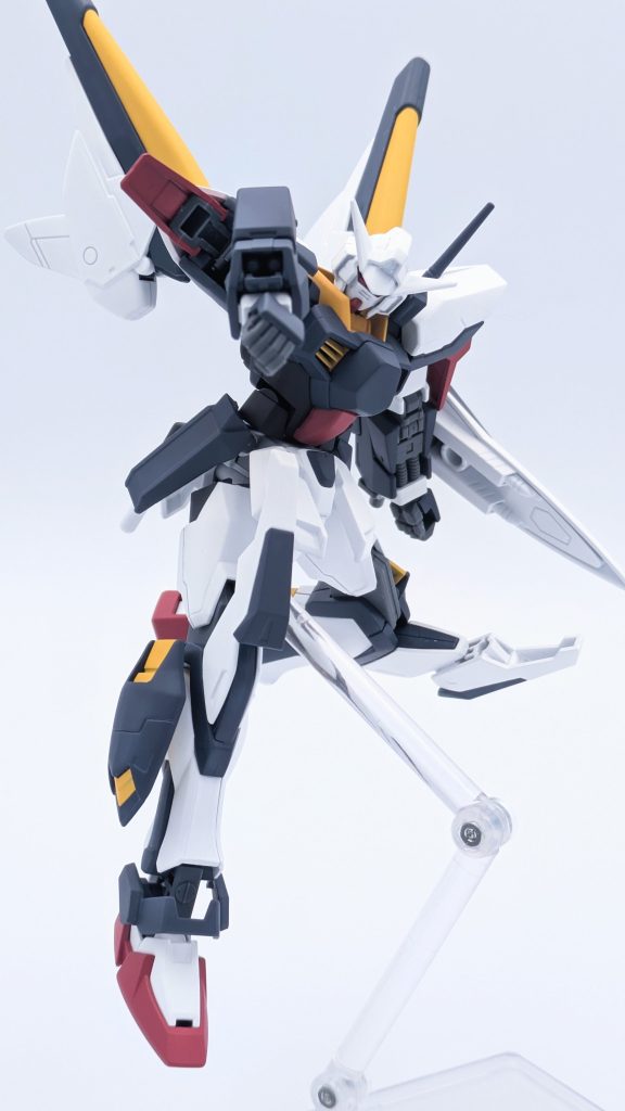 腕部グレネードランチャー。