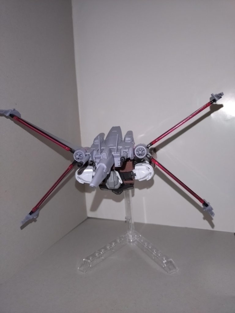 ビームブレイド主翼に4基装備。MA形態専用というわけでもないが、MS形態ではまず使われない。