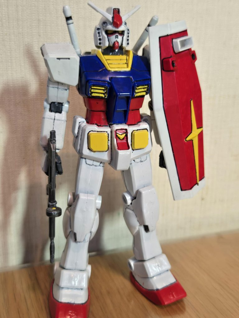 塗装に苦労の跡が(笑)でも、ガンプラはこれも味だと思います！