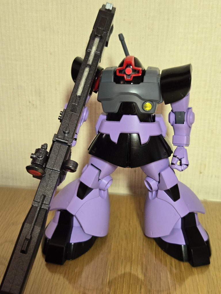 ドムのキットに外れ無しと言われますけれど、確かに満足の出来映えです！基本色で全塗装をしました。