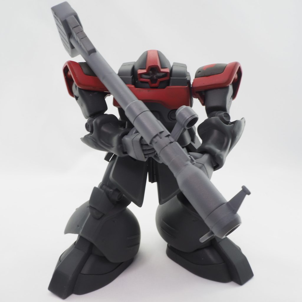 設定資料はリック・ドムⅡの描き直し？かと思われますが、あくまで通常のドムの扱い。戦争後期の仕様変更みたいなものと解釈しています😊